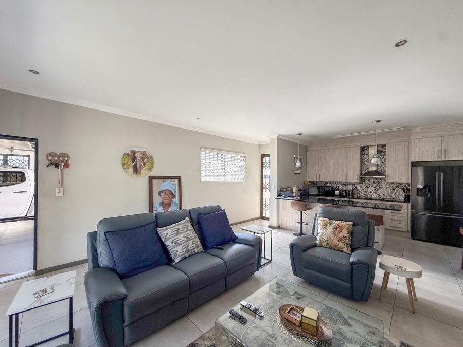 3 Bedroom Property for Sale in Melodie North West